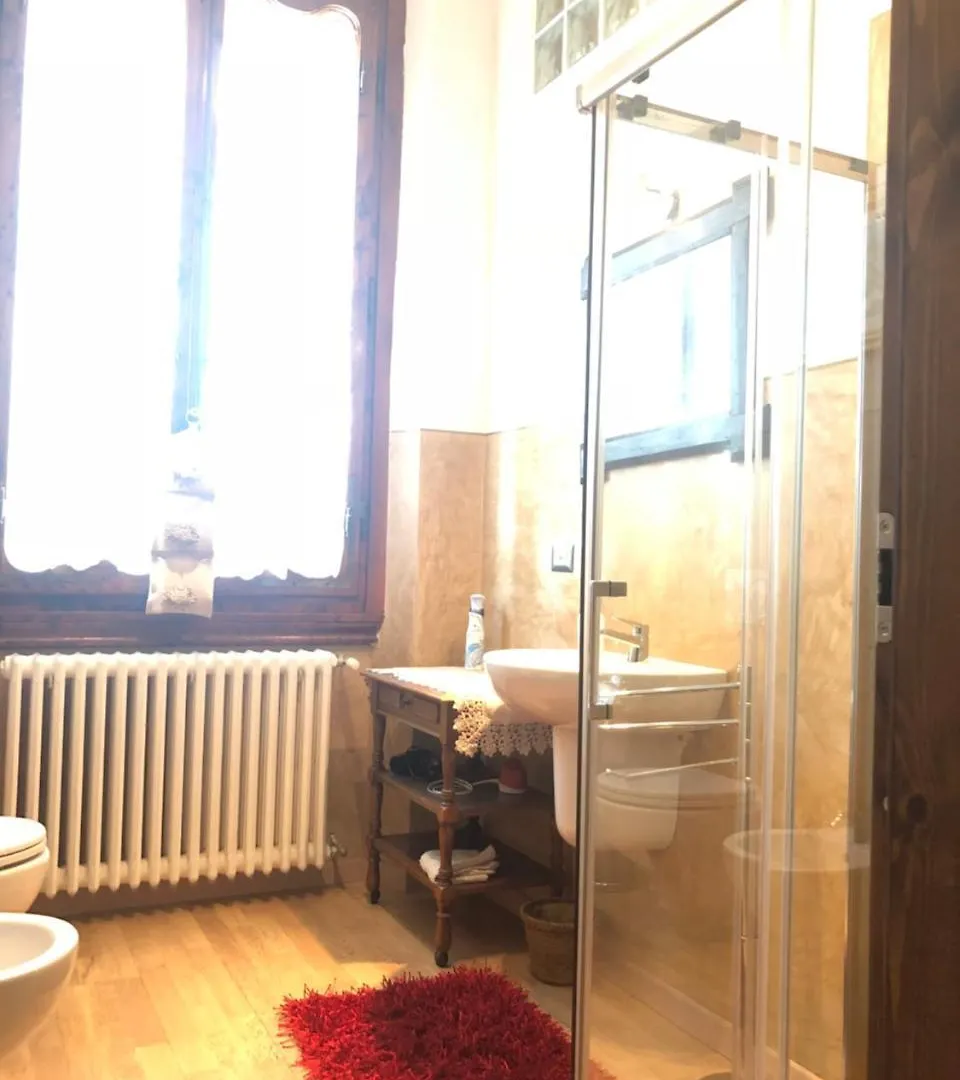 Apartment Appartamento Vittoria Florence Italy