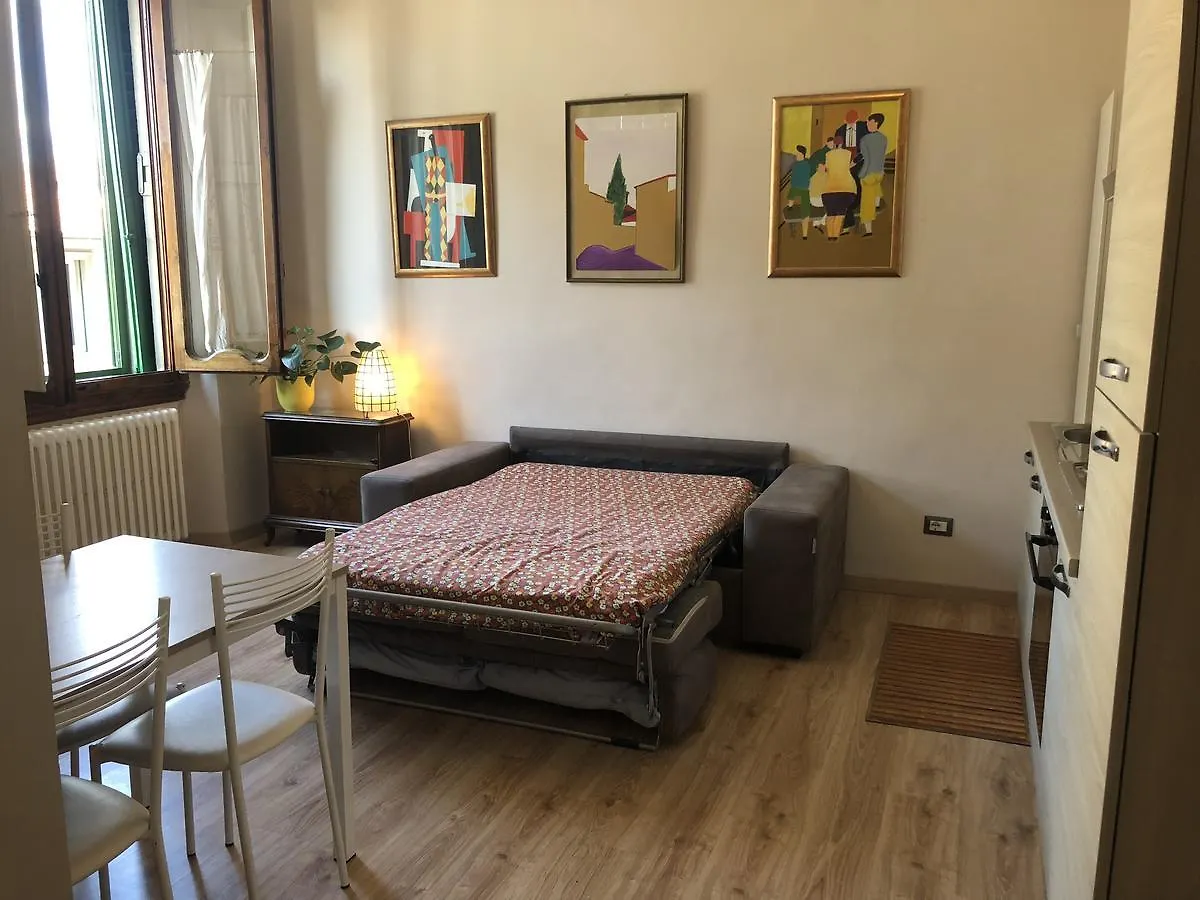 Apartment Appartamento Vittoria Florence Italy